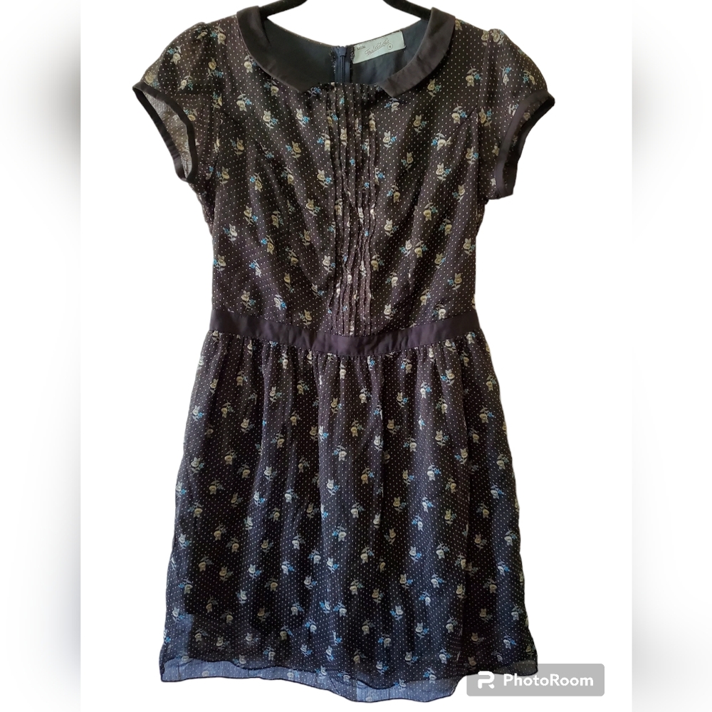 Tiralahilacha Peter pan neckline, floral dot dress size medium